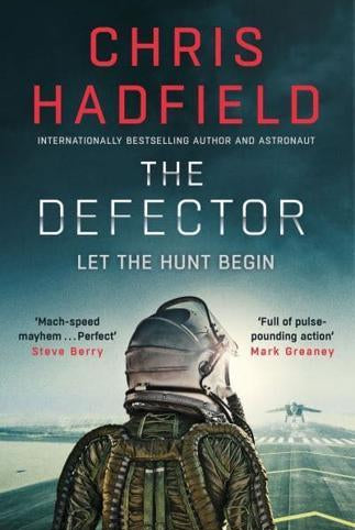 The Defector : Book 2 in the Apollo Murders Series